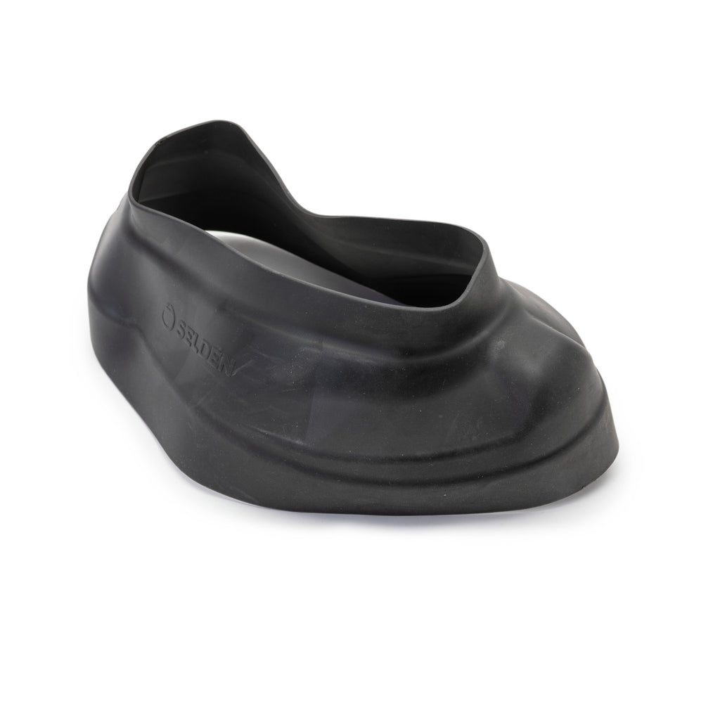 Black, moulded mast coat for mast sections C153, C156 – Seldén Mast Inc